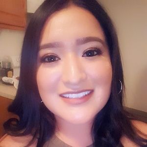 Meet your Posher, Carla